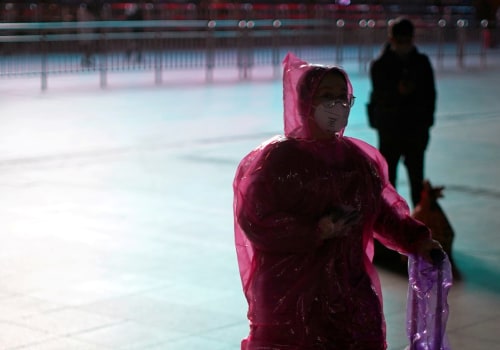 How can i protect myself from covid-19 when traveling?